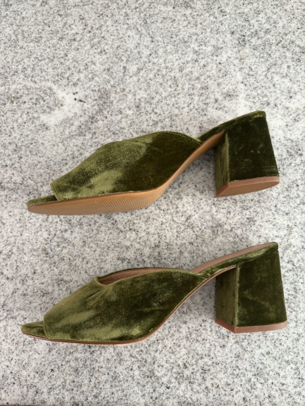 Madewell green velvet slide heels *FLAW* size 10 - Picture 4 of 12